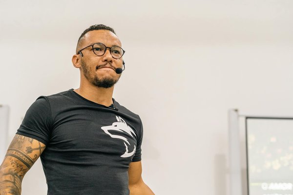 Les étapes simples pour concevoir et télécharger un cv pdf pro